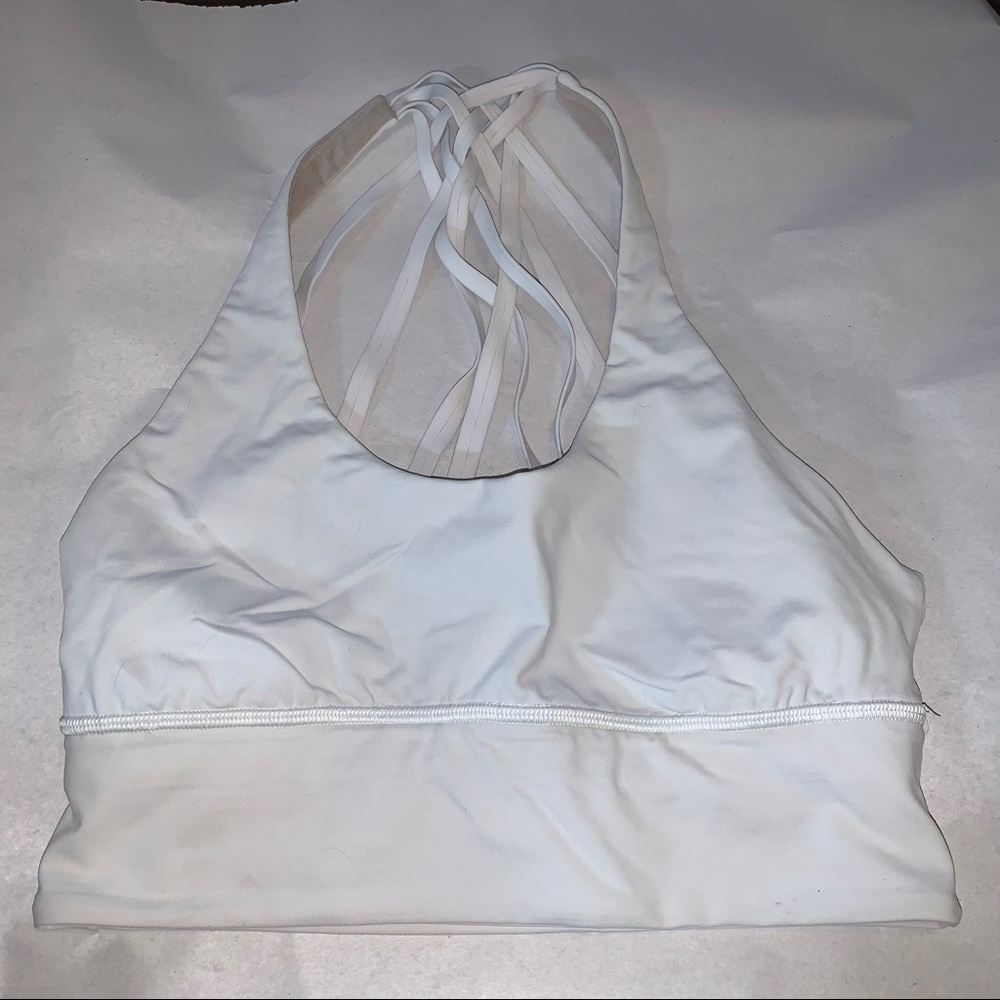 Lululemon sz 6 white cris-cross bra